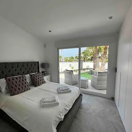 The House * Alicante